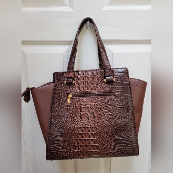 Stauer Brown Croc-Embossed Women's Shoulder Bag - Picture 2 of 5